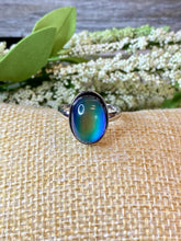 Load image into Gallery viewer, Adjustable oval Blue mood ring 

