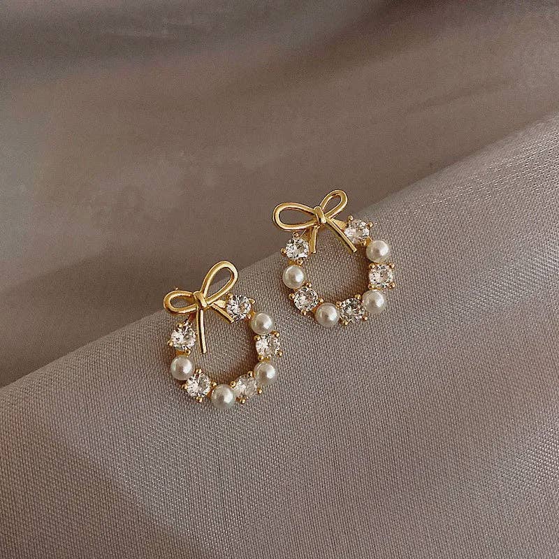 Bow Pearl Circle Stud Earrings