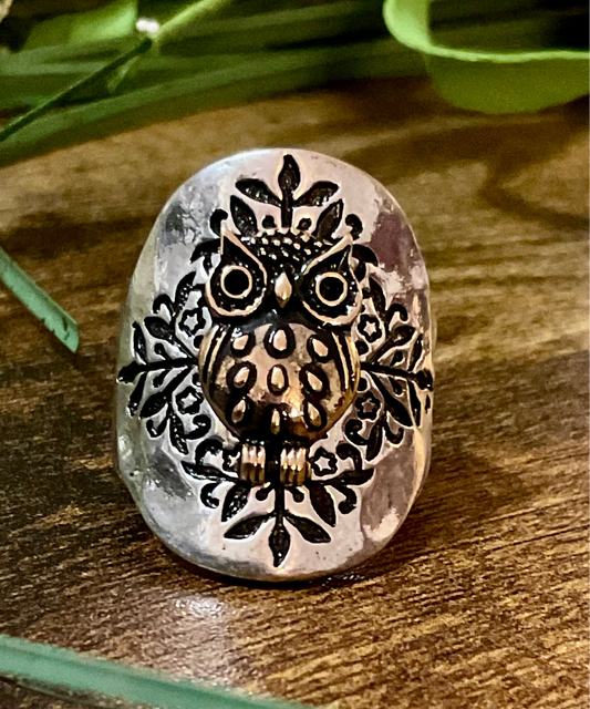 Two-Toned Owl Ring with Stretch Band