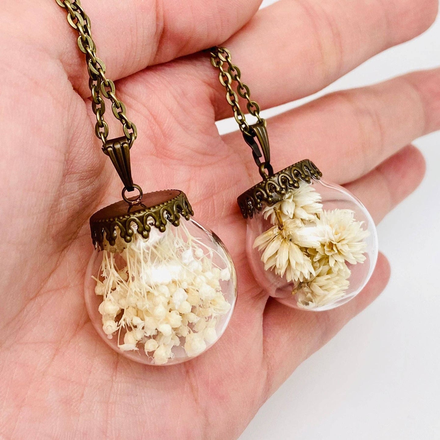 Dried Flowers Floral Ball-shaped Charm Pendant Necklace -PDF - Stardust & Moonstone